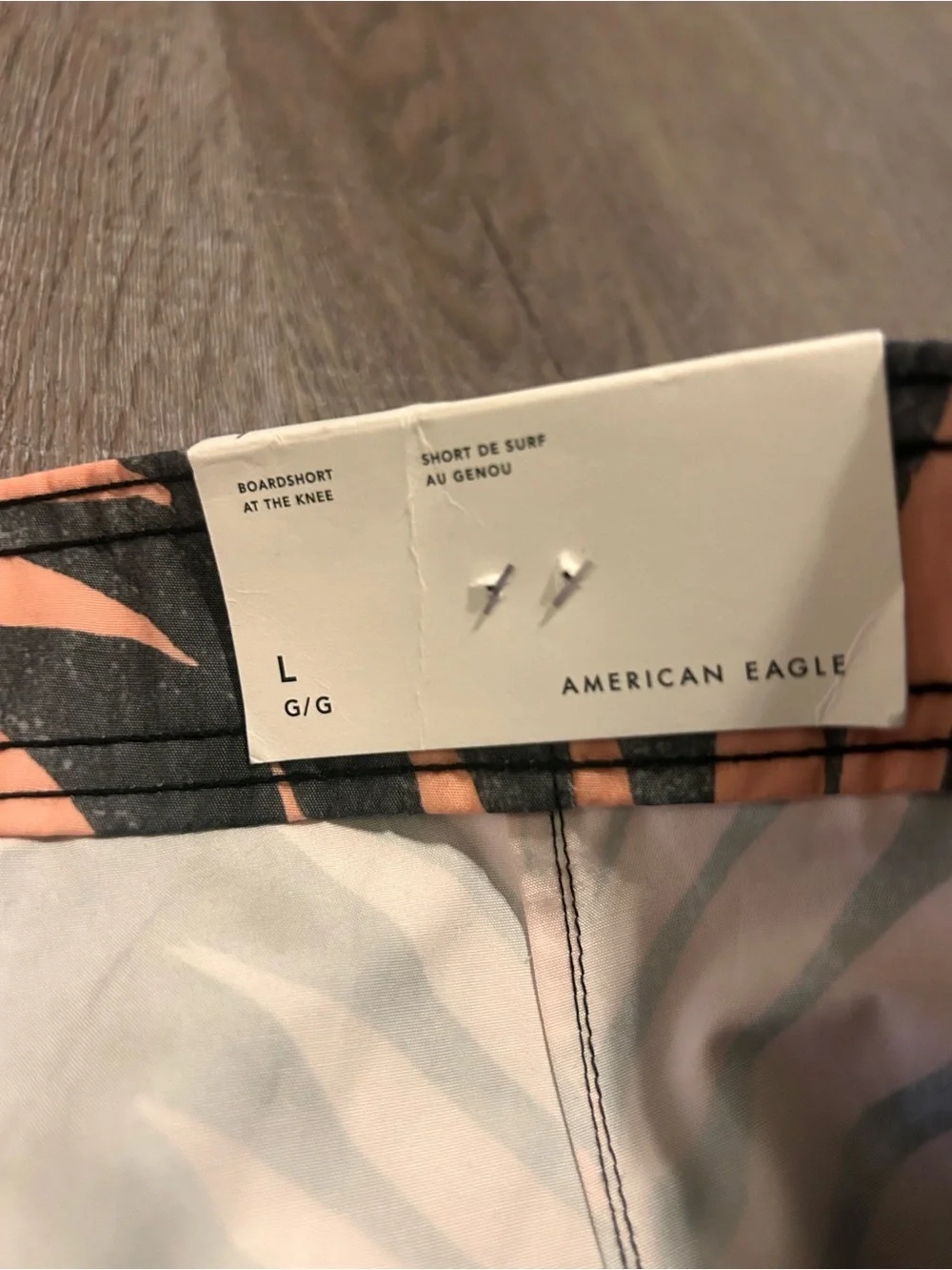 American Eagle Outfitters bold palm